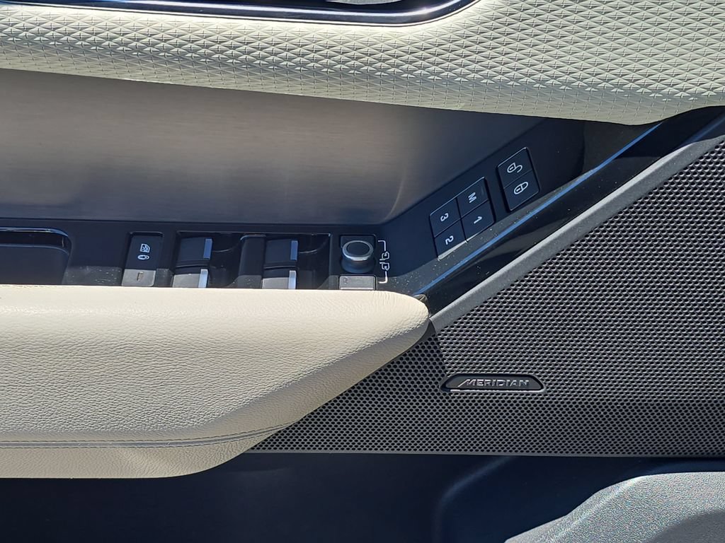 Certified 2020 Land Rover Range Rover Velar S AWD/4WD image 31