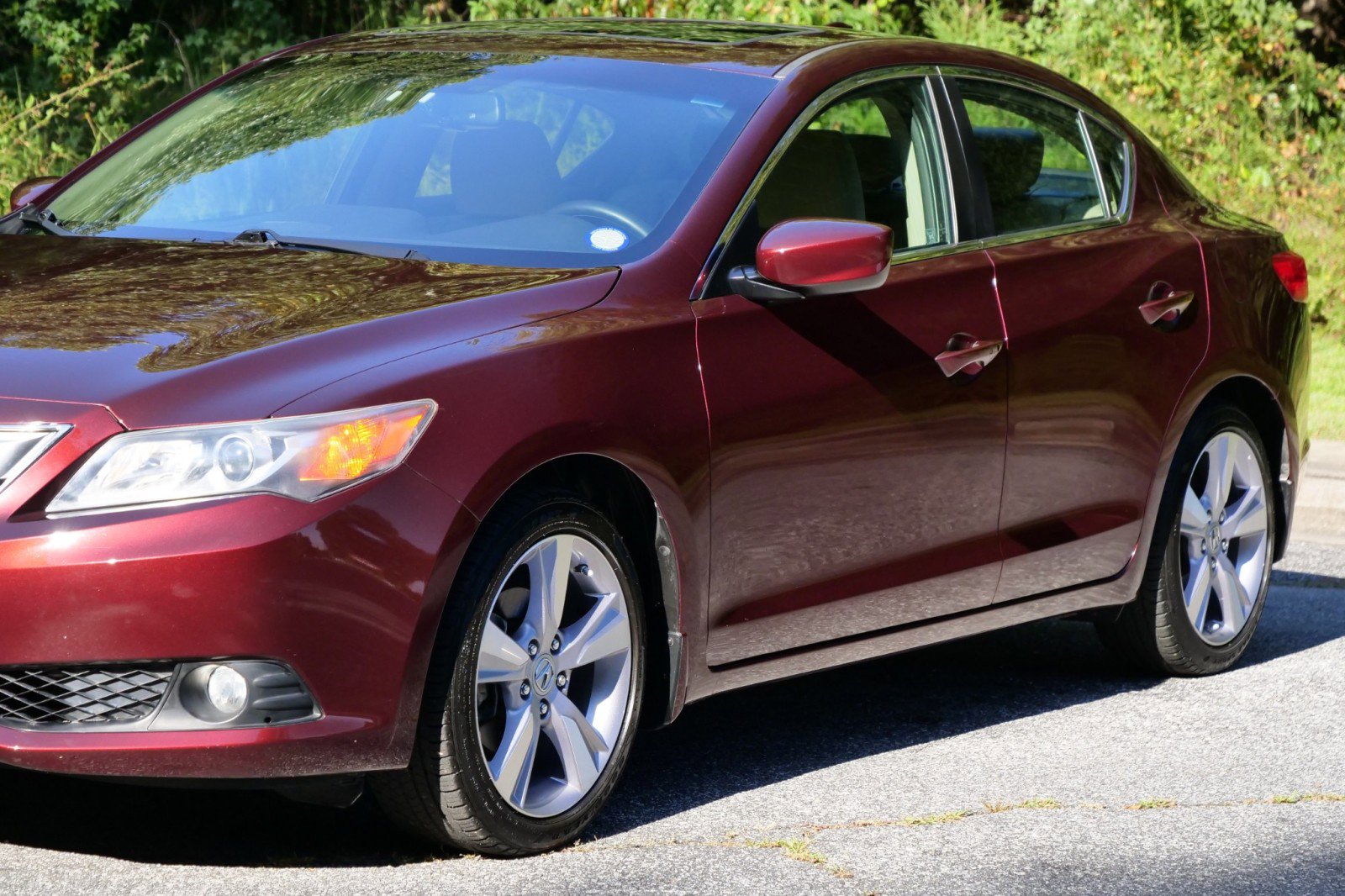 Used 2013 Acura ILX 2.0L / Tech Package / Heated S image 36