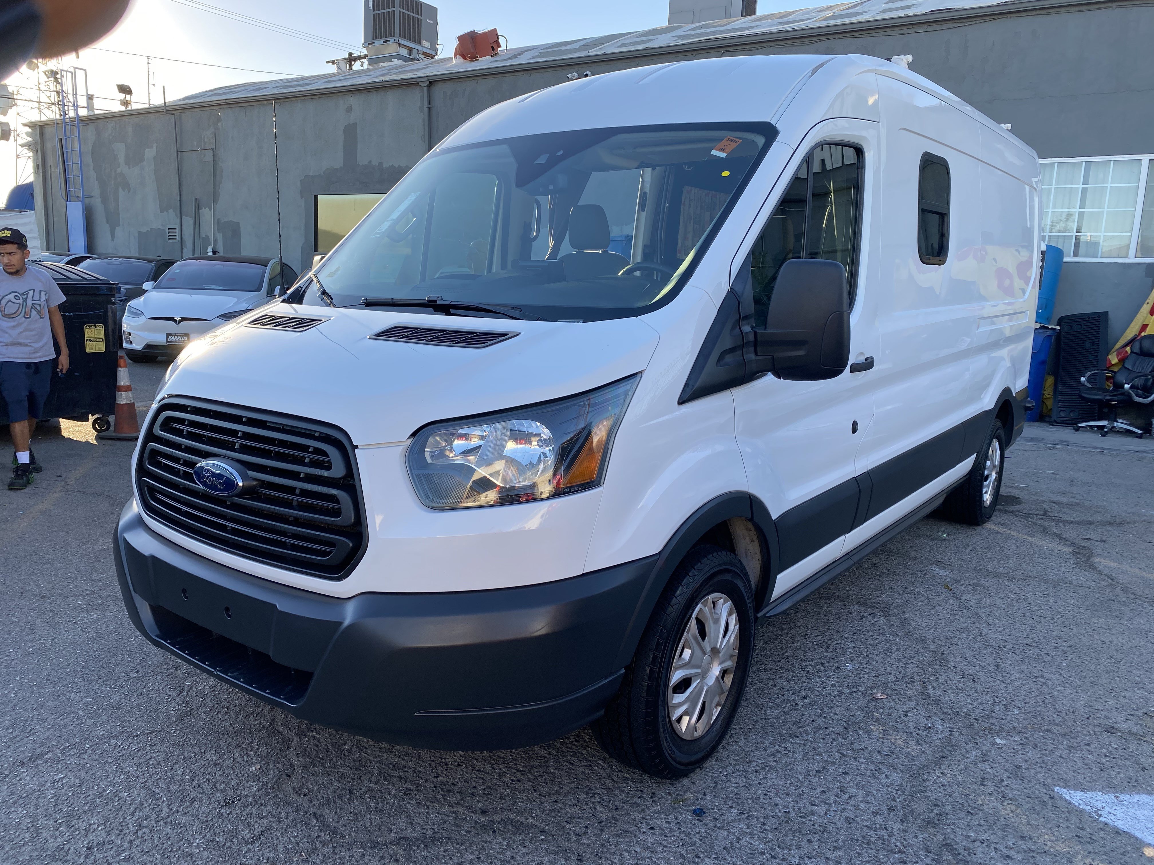 Used 2016 Ford Transit 250 148 Medium Roof RWD image 2