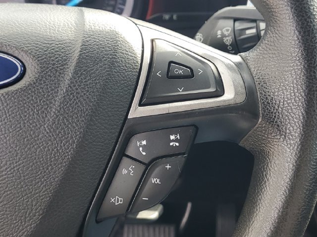 Used 2020 Ford Fusion SE FWD image 16
