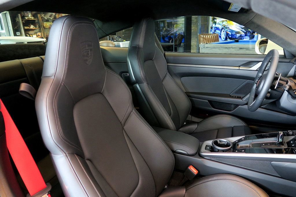 Used 2024 Porsche 911 Carrera S image 31