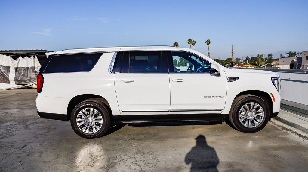 Used 2025 GMC Yukon XL Denali image 13