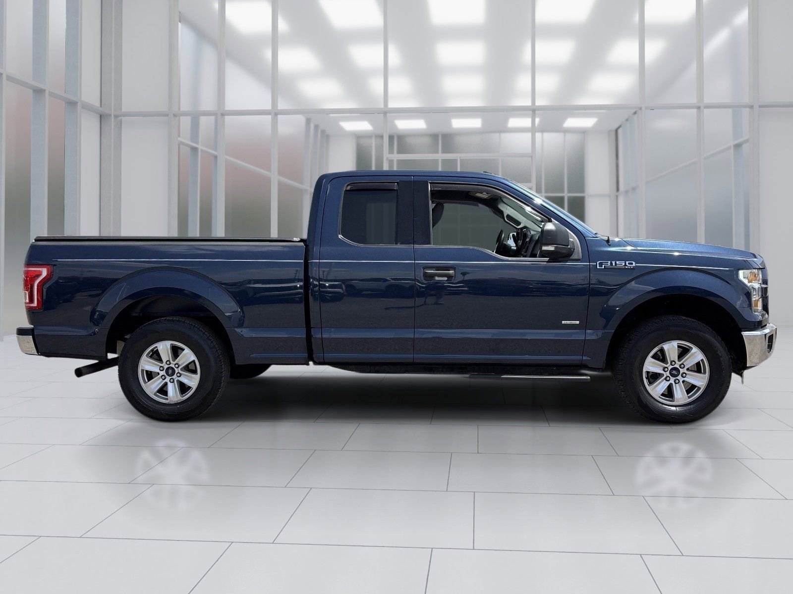Used 2016 Ford F150 XLT w/ Equipment Group 301A Mid RWD image 6