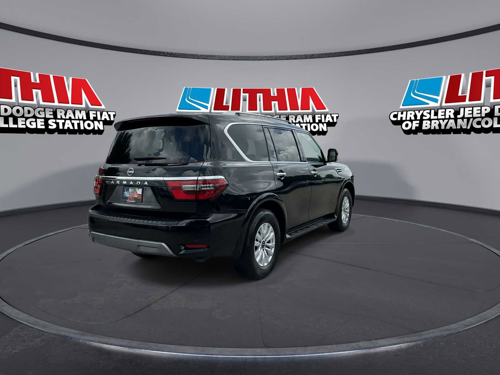 Used 2024 Nissan Armada SV AWD/4WD image 7