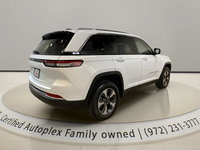 Used 2022 Jeep Grand Cherokee Limited 4xe w/ Luxury Tech Group II AWD/4WD image 5