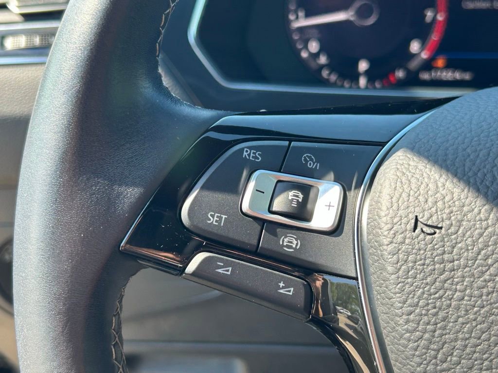 Used 2019 Volkswagen Tiguan SEL R-Line image 25