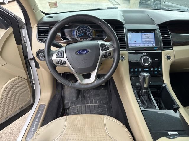 Used 2019 Ford Taurus Limited image 17