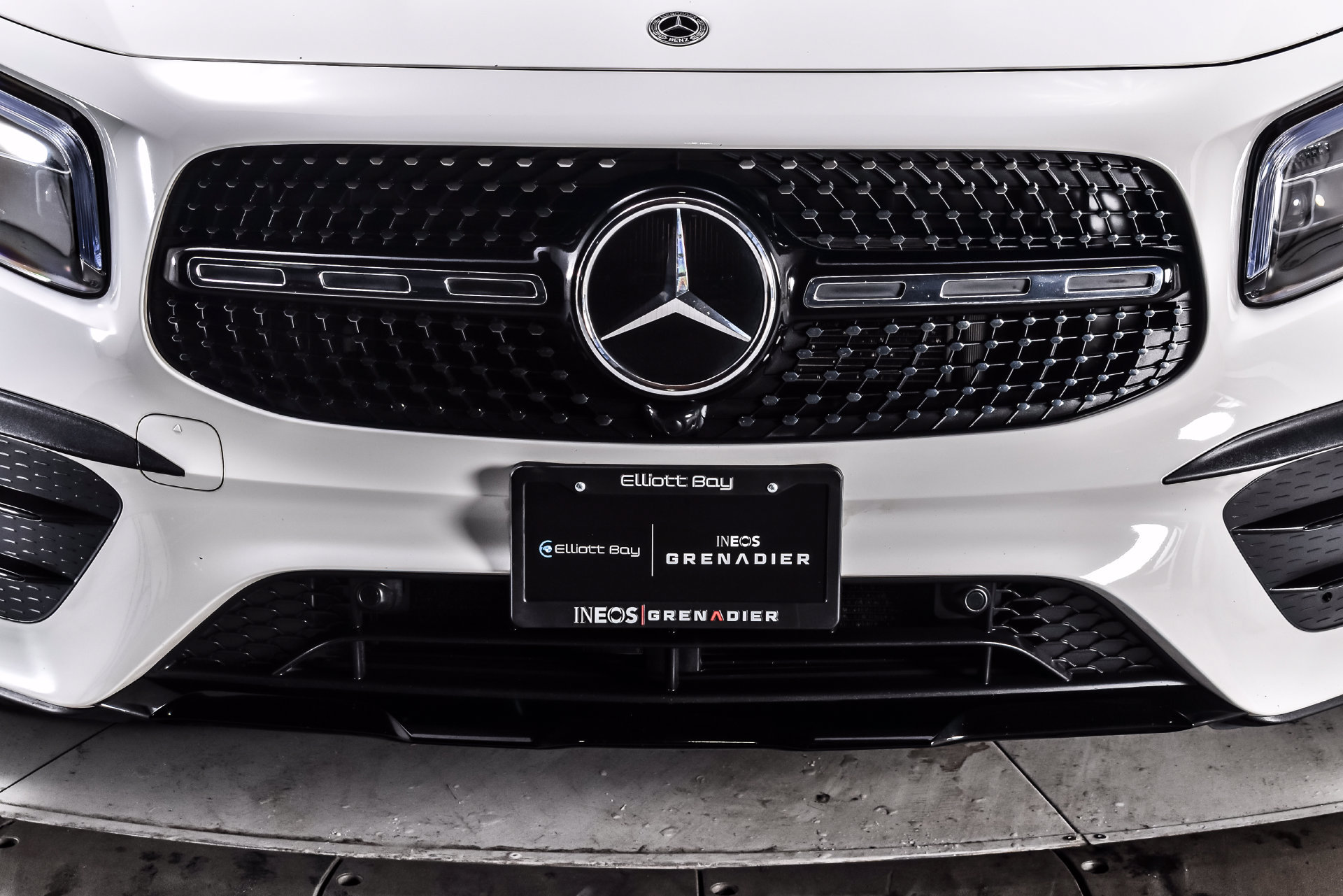 Used 2022 Mercedes-Benz GLB 250 4MATIC w/ AMG Line image 8