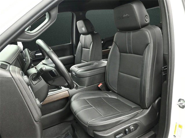 Used 2022 Chevrolet Silverado 1500 High Country w/ Safety Package II image 12