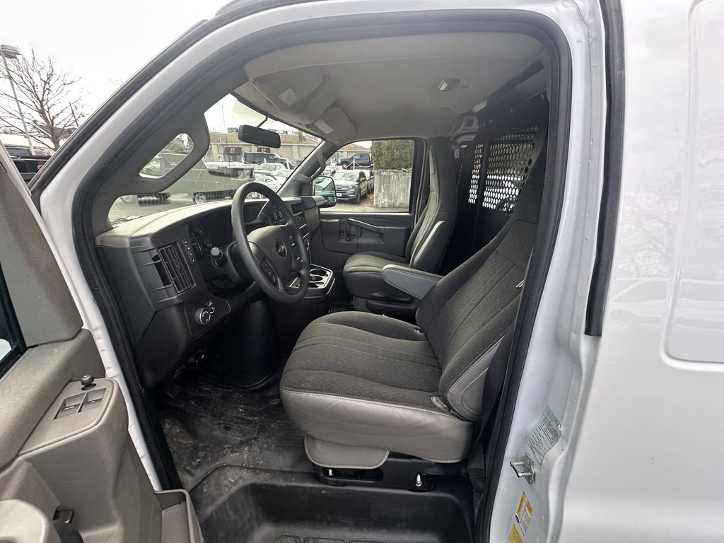 Used 2024 Chevrolet Express 2500 Work Van w/ Driver Convenience Package image 12