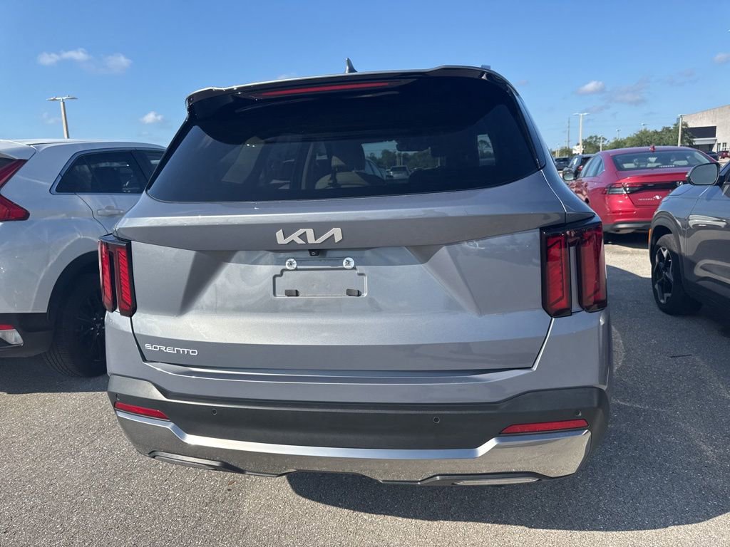 Certified 2024 Kia Sorento EX FWD image 4