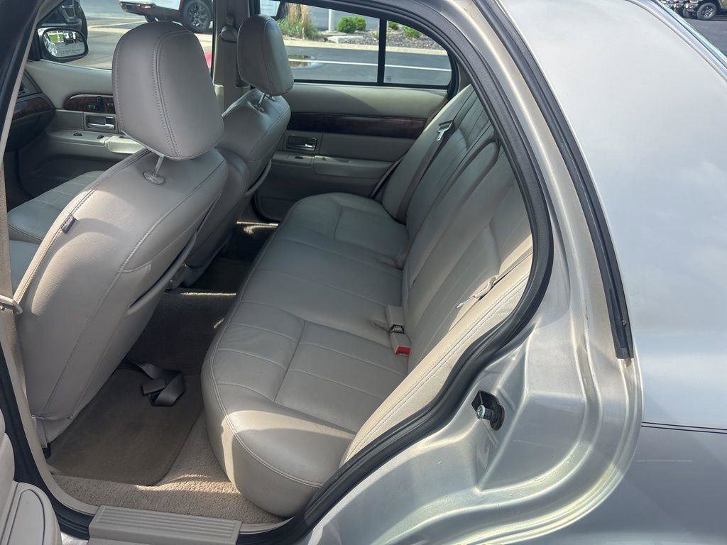 Used 2006 Mercury Grand Marquis LS image 10