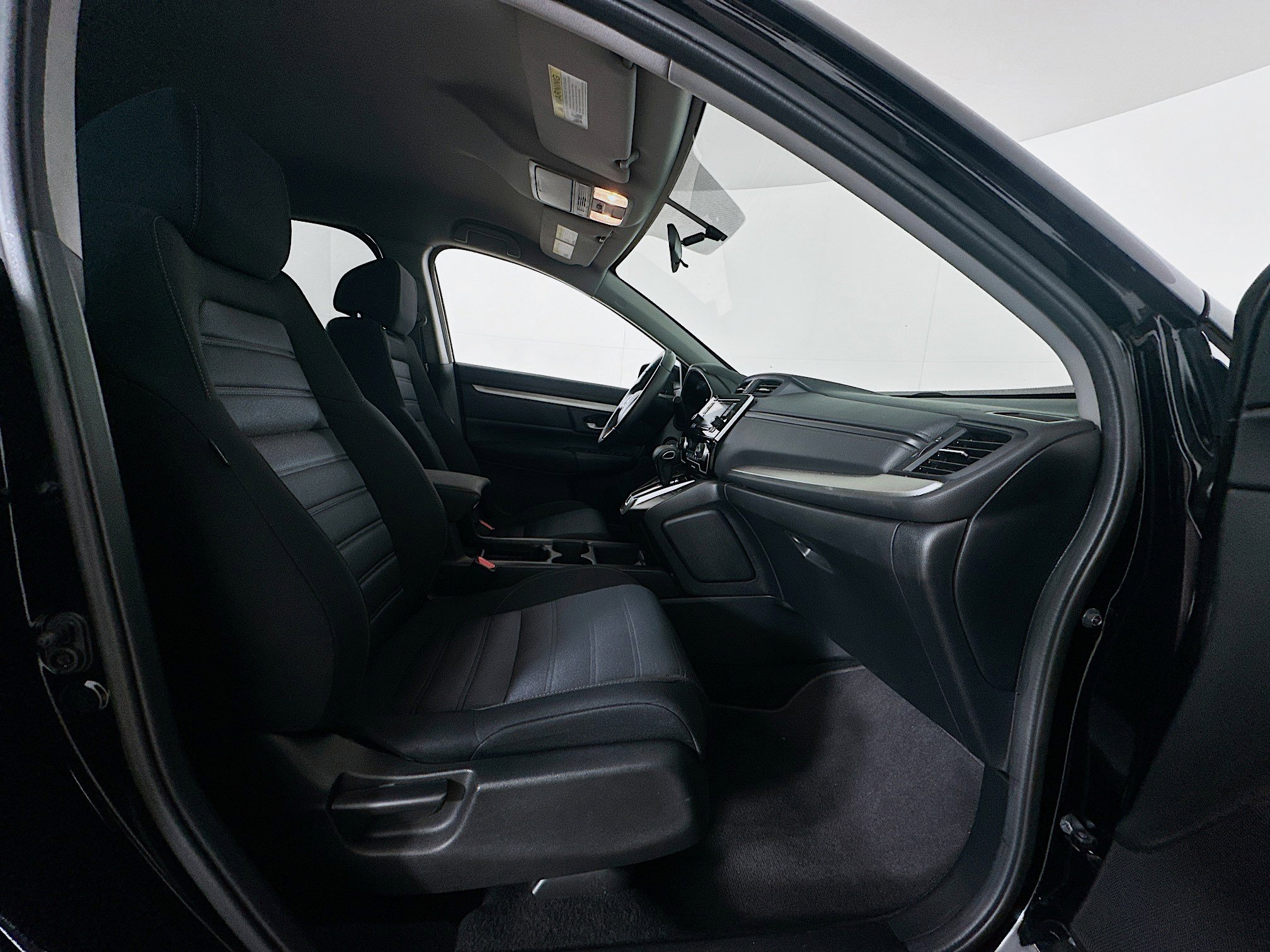 Used 2019 Honda CR-V LX image 29