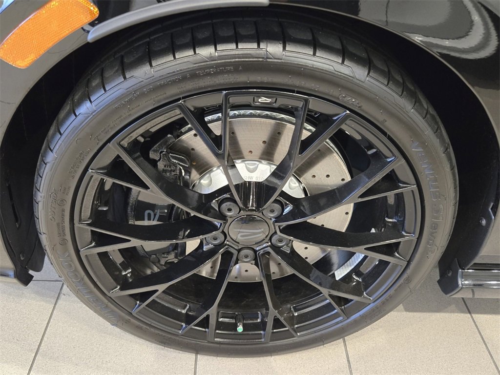 New 2025 Volkswagen Golf R Black Edition image 6