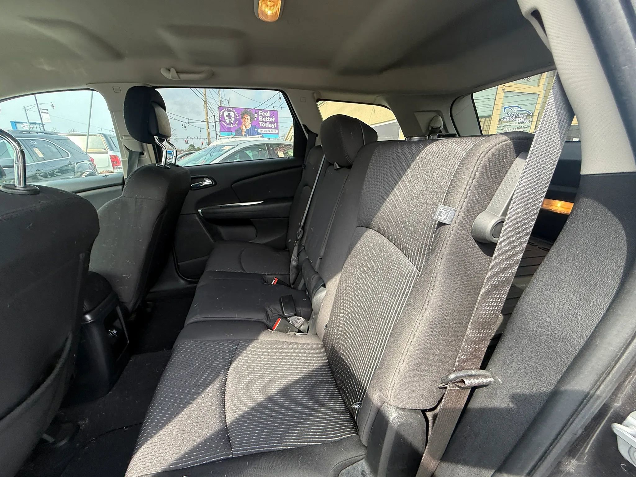 Used 2018 Dodge Journey SE image 4