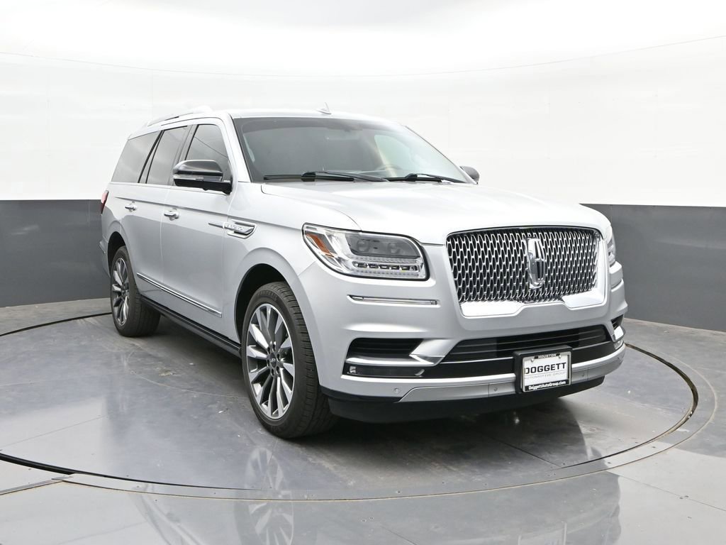 Used 2019 Lincoln Navigator Select RWD image 22