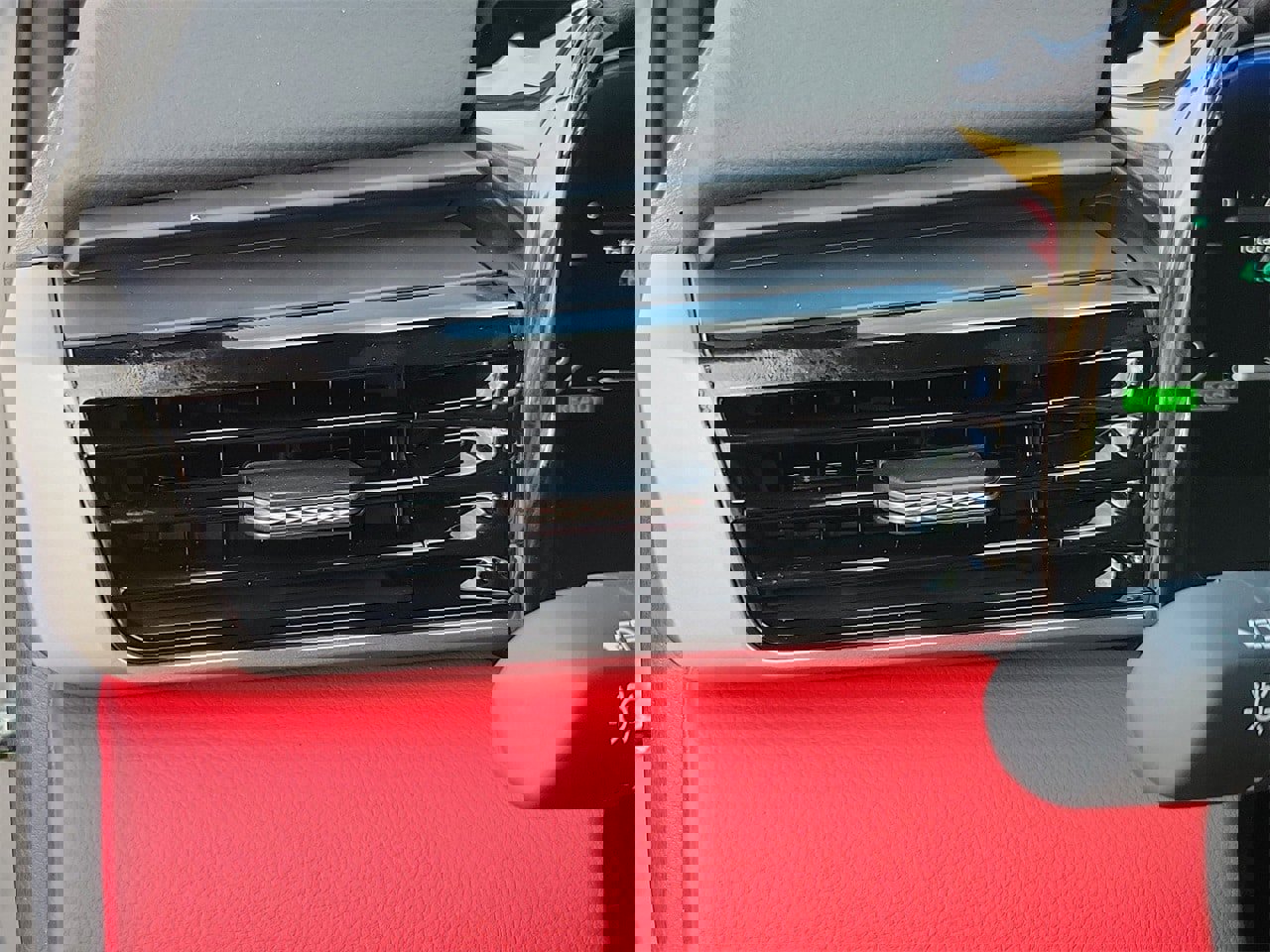 Used 2026 Toyota Camry XSE image 32