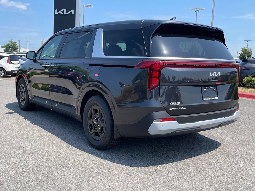 New 2026 Kia Carnival FWD image 4