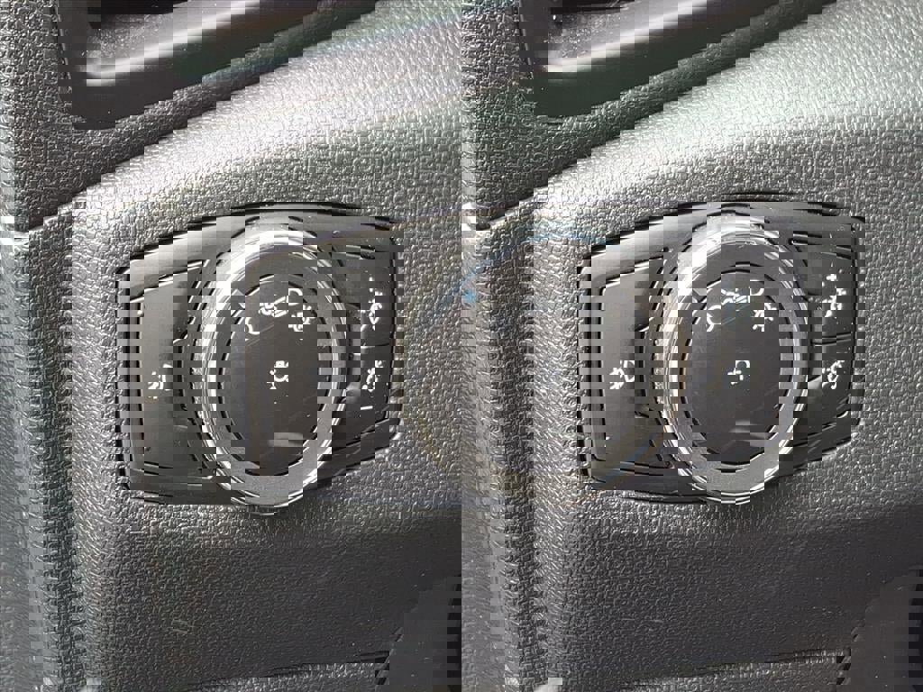 Certified 2022 Ford EcoSport SE w/ SE Convenience Package image 17