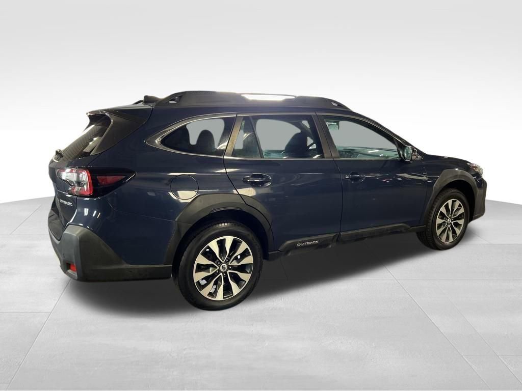 Used 2023 Subaru Outback Limited image 6