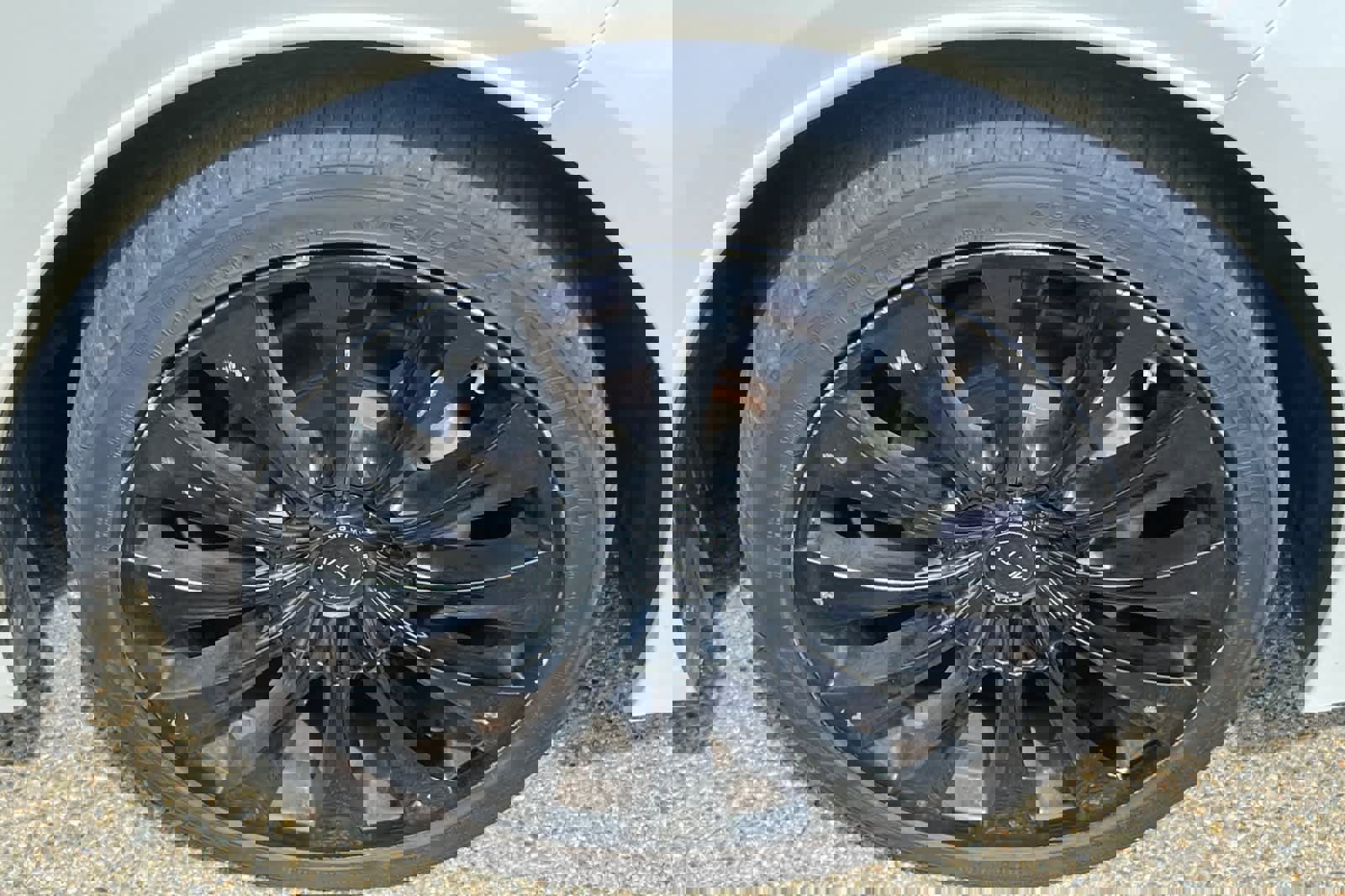 Used 2023 Toyota Corolla SE w/ Carpet Mat Package (TMS) FWD image 15