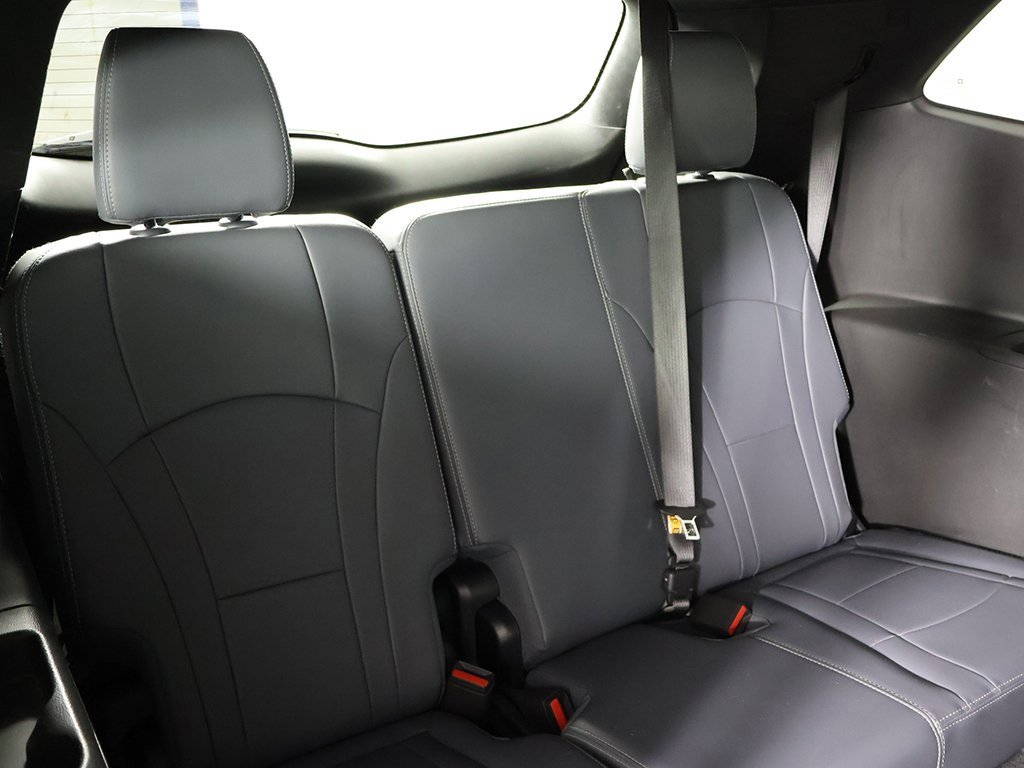 Used 2024 Buick Enclave Premium image 35