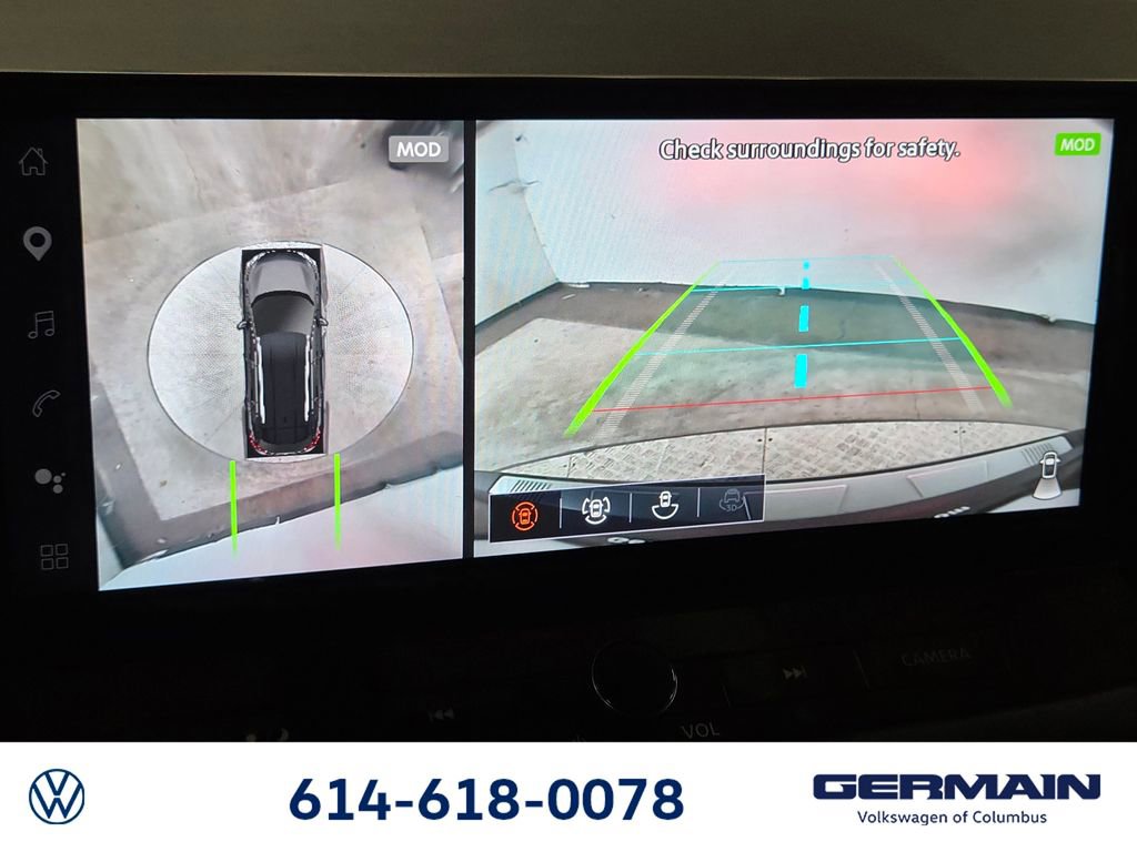 Used 2024 Nissan Rogue Platinum image 40