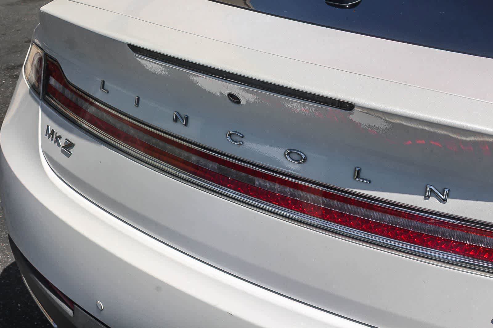Used 2019 Lincoln MKZ Reserve w/ Reserve Plus Package FWD image 9