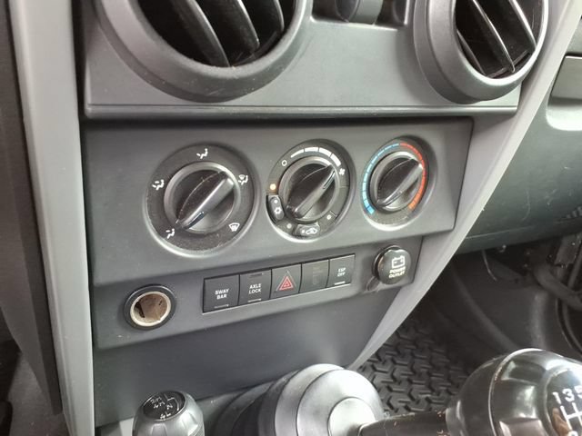 Used 2007 Jeep Wrangler Rubicon w/ PWR Convenience Group AWD/4WD image 10