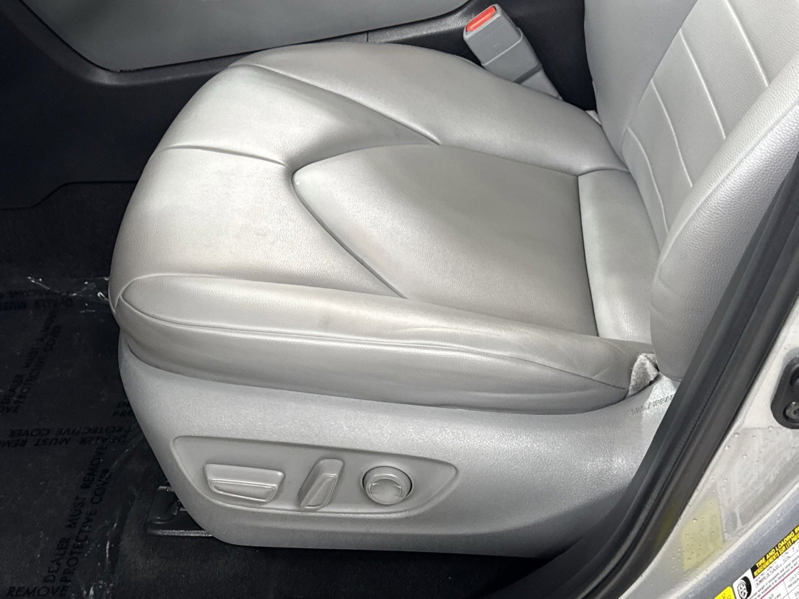 Used 2024 Toyota Highlander XLE image 18