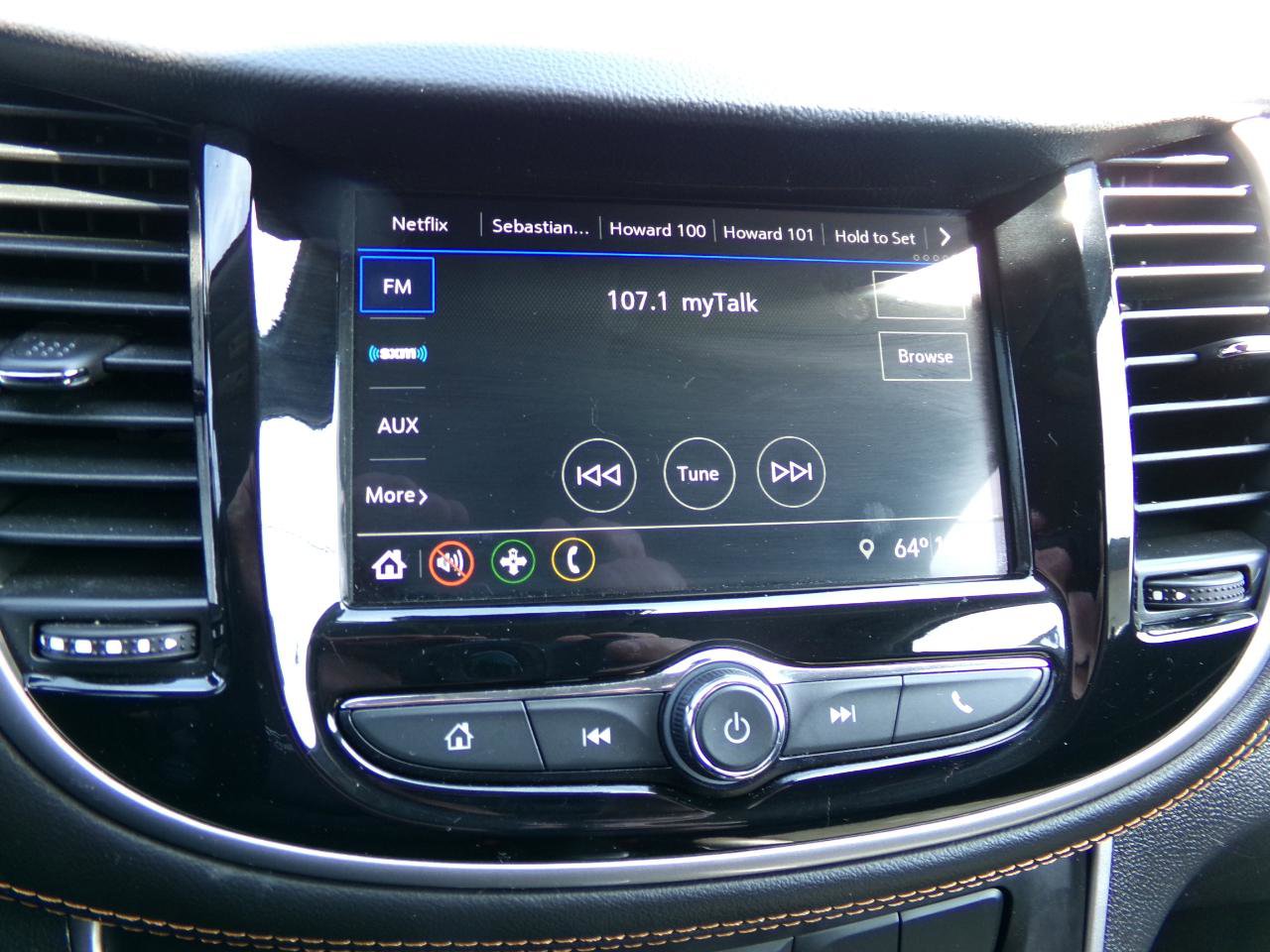 Used 2019 Chevrolet Trax LT w/ LT Convenience Package AWD/4WD image 19