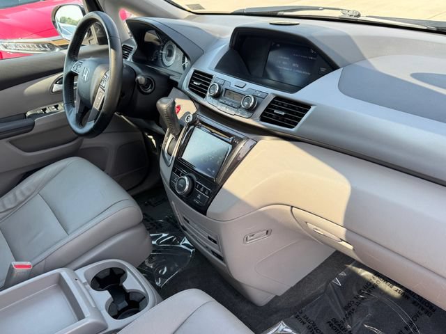 Used 2016 Honda Odyssey Touring Elite image 10