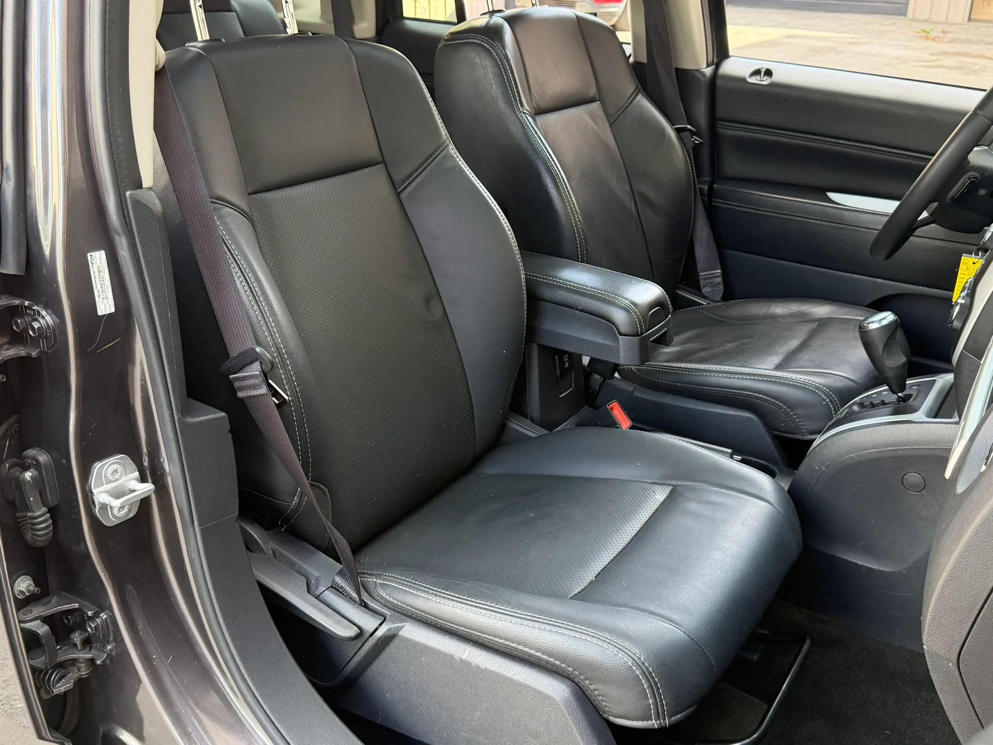 Used 2016 Jeep Compass High Altitude AWD/4WD image 13