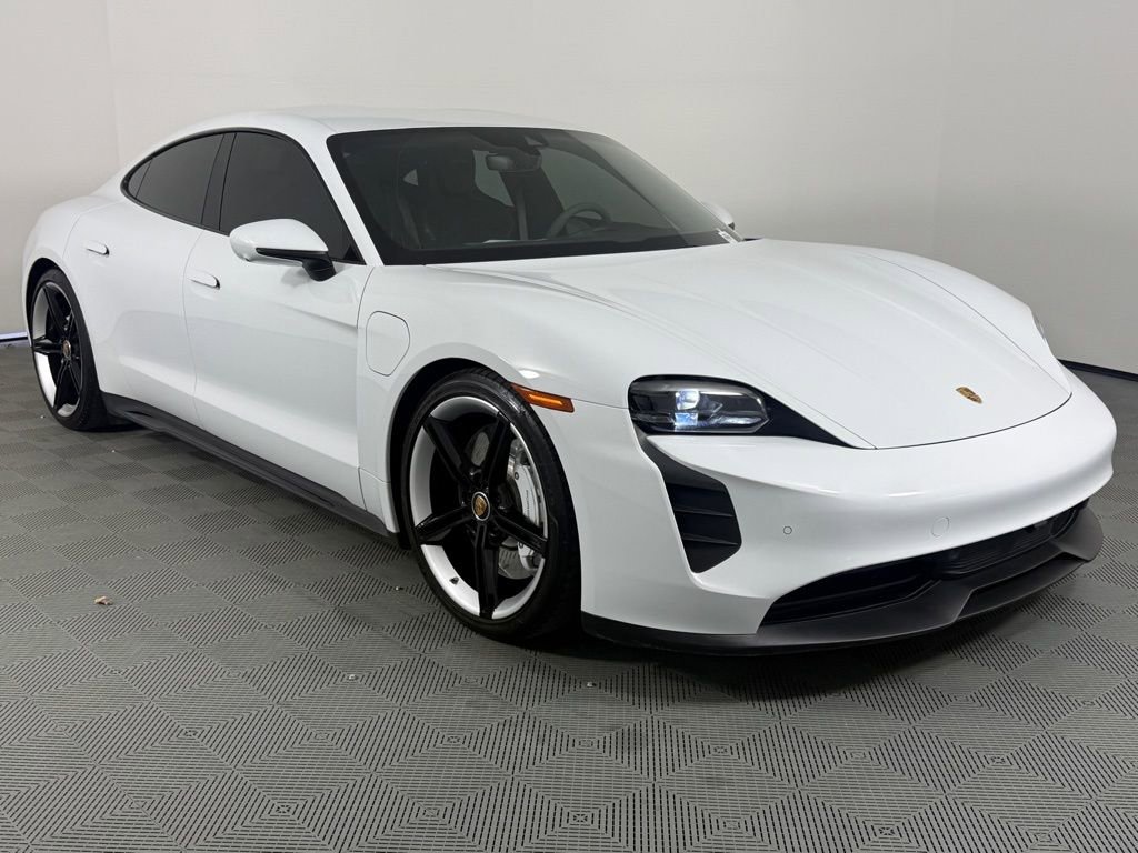 Certified 2024 Porsche Taycan GTS image 9