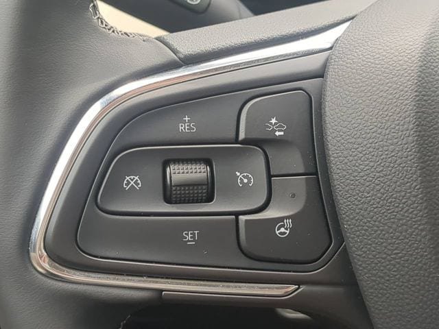 Used 2026 Buick Encore GX Avenir w/ Avenir Technology Package FWD image 24