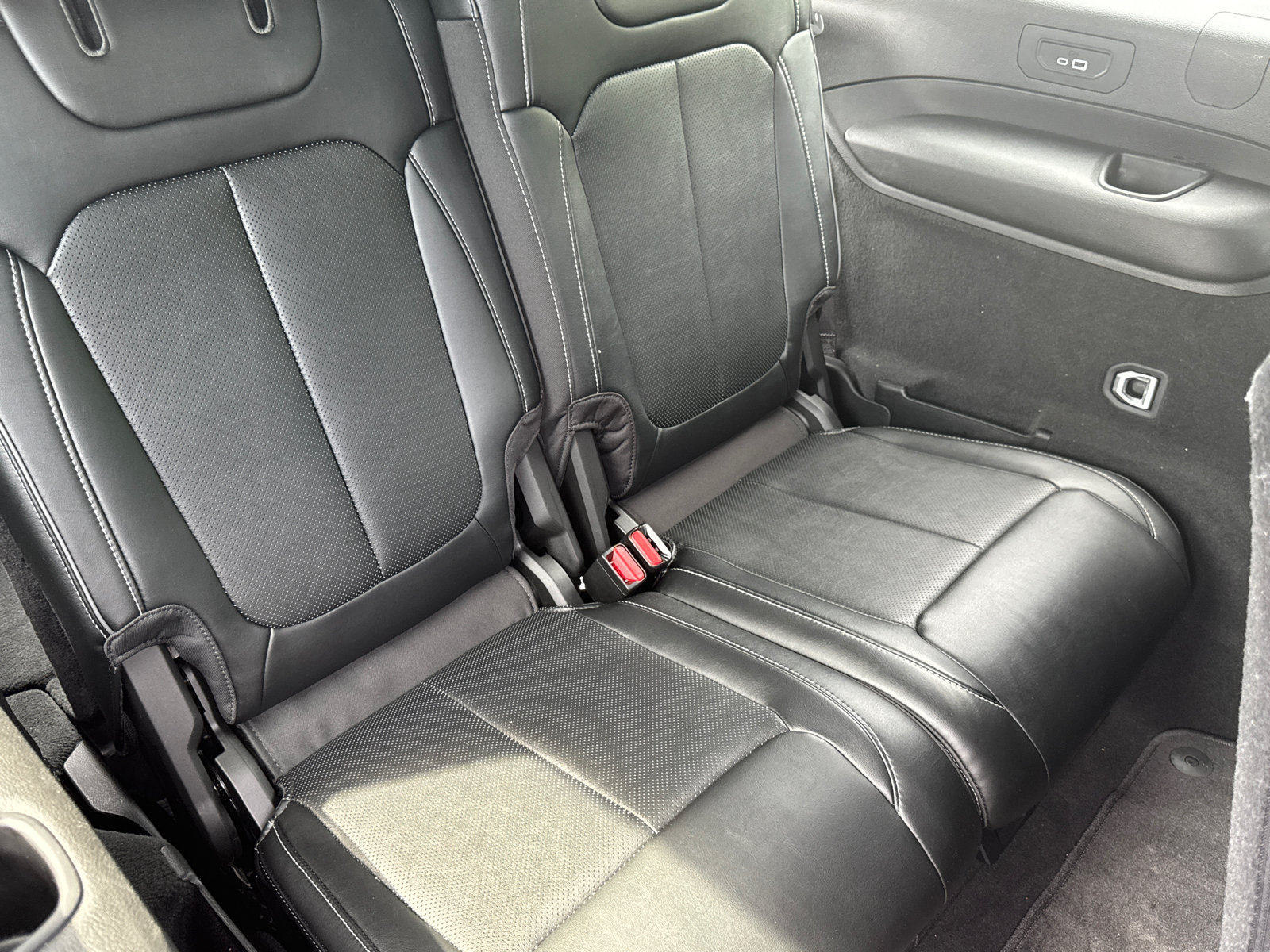 Certified 2025 Jeep Grand Cherokee L Overland w/ Advanced Protech Group III AWD/4WD image 20