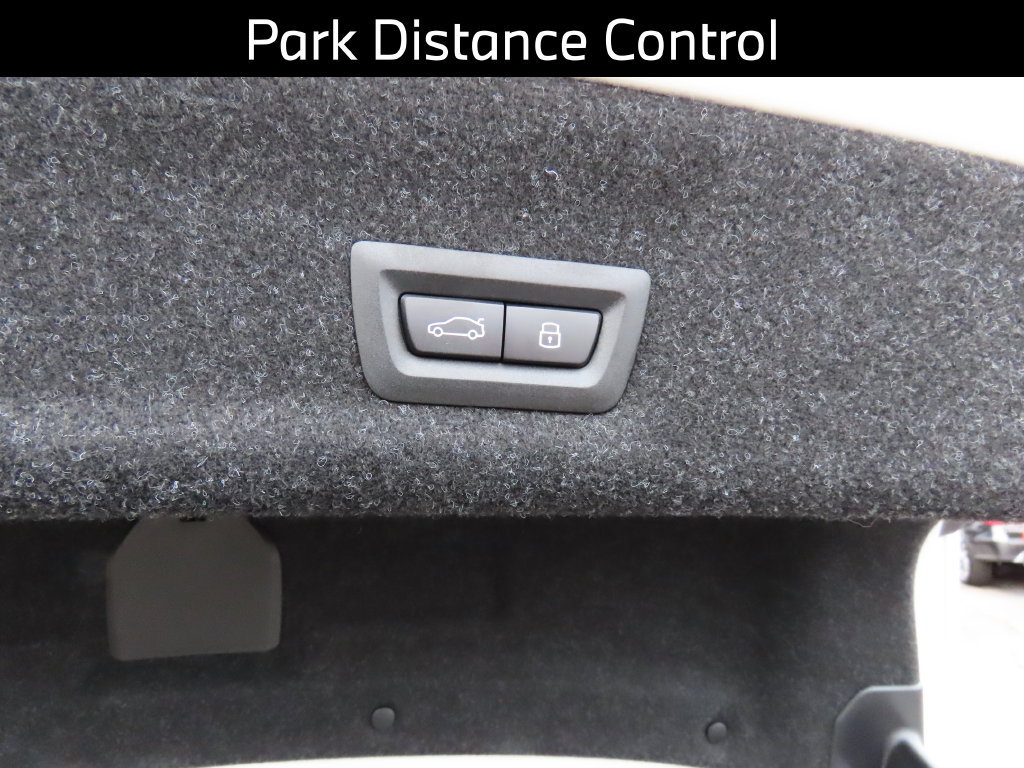 Certified 2026 BMW 330i xDrive Sedan w/ Premium Package AWD/4WD image 16