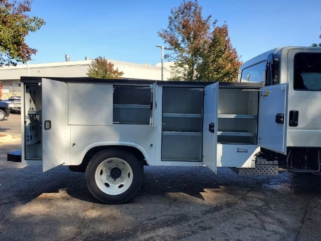 New 2024 Chevrolet Low Cab Forward RWD image 3