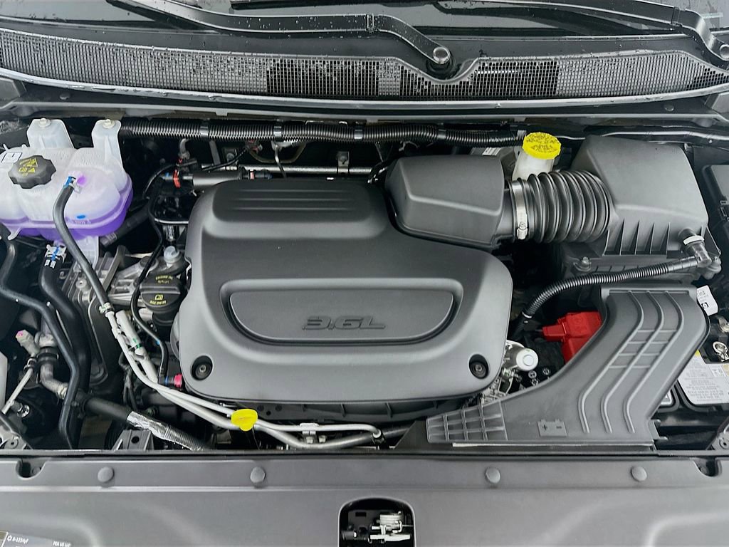 New 2026 Chrysler Pacifica Select FWD image 18