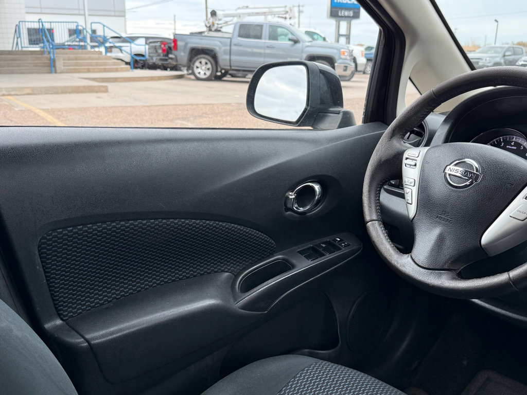 Used 2014 Nissan Versa Note SV image 12