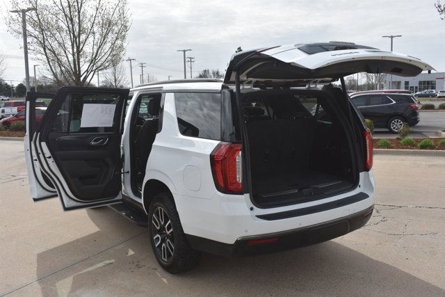 Used 2023 GMC Yukon AT4 w/ Technology Package image 18