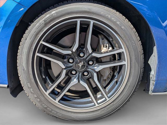 Used 2018 Ford Mustang GT Premium RWD image 18
