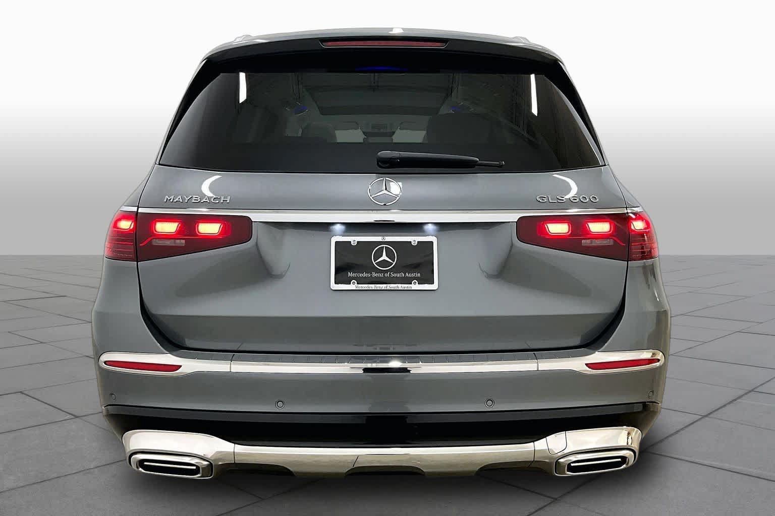 Used 2026 Mercedes-Benz Maybach GLS 600 4MATIC image 5