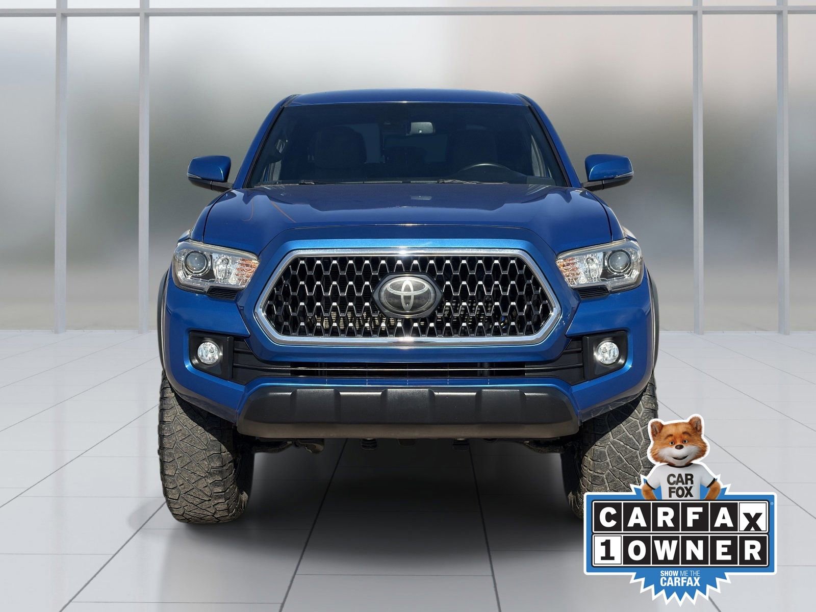 Used 2018 Toyota Tacoma TRD Off-Road w/ Technology Package AWD/4WD image 9