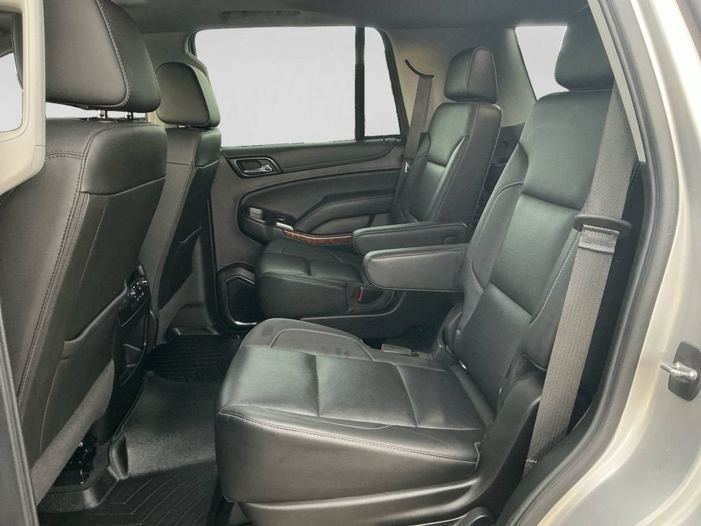 Used 2020 Chevrolet Tahoe Premier w/ Premier 6.2L Value Package AWD/4WD image 14