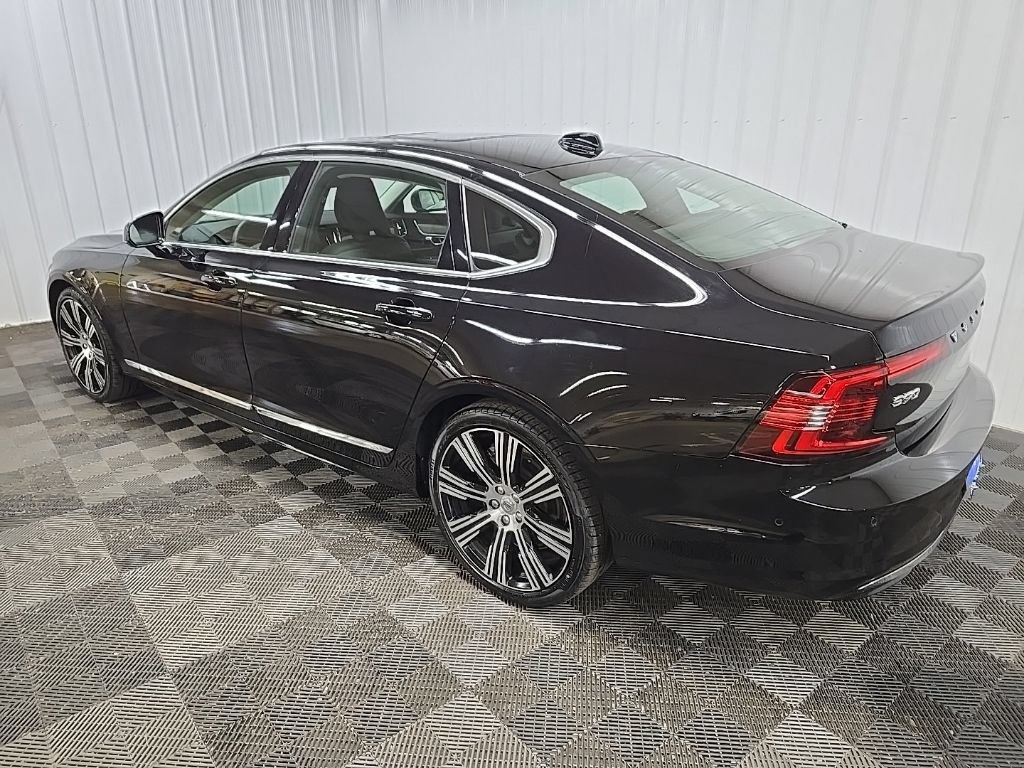 Used 2025 Volvo S90 B6 Plus AWD/4WD image 9