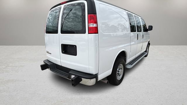 Used 2024 Chevrolet Express 2500 w/ Driver Convenience Package RWD image 11