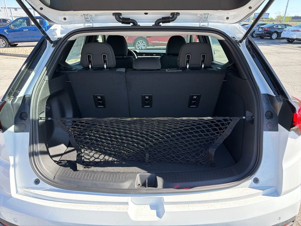 New 2027 Chevrolet Bolt LT w/ Comfort Package FWD image 12