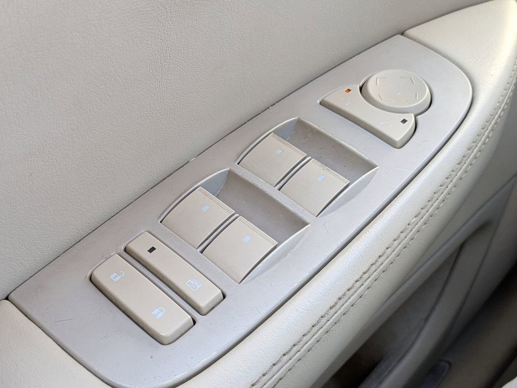 Used 2007 Cadillac DTS Luxury I image 21