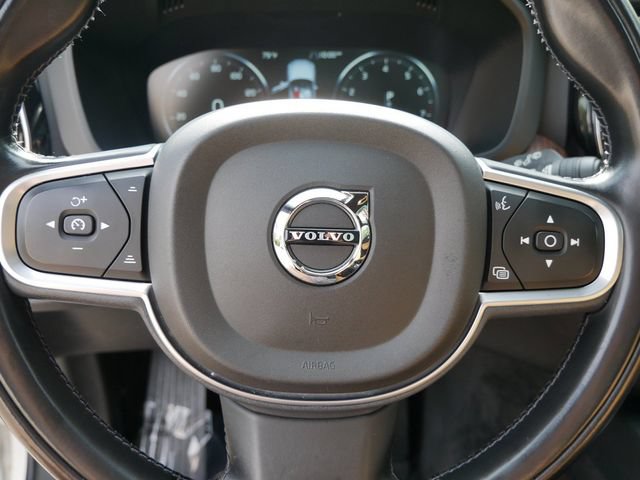 Used 2019 Volvo XC60 T5 Momentum w/ Multimedia Package AWD/4WD image 17